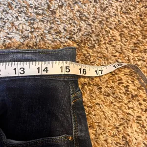 Levi's 505 Straight Leg Jeans Women's Size‎ 28 Dark Wash Denim thumbnail 3