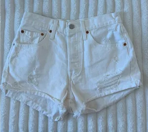 Levi's Women's 501 button fly White Jean Shorts thumbnail 1