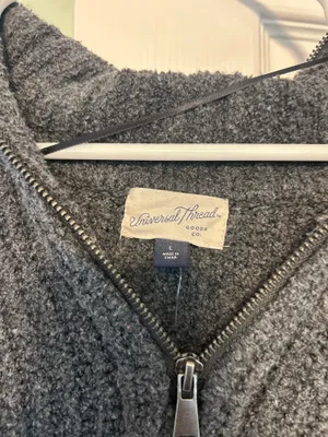 Universal Threads Sweater thumbnail 2