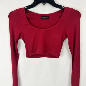 NEW Naked Wardrobe Long Sleeve Cropped Top Burgundy Stretch Viscose XS thumbnail 3