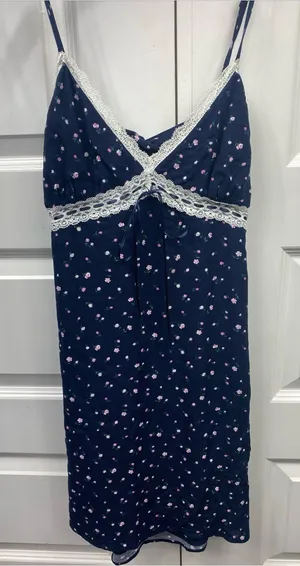 Hollister Slip Dress Small Navy Floral Lace Bow Accent Babydoll Small Open Back thumbnail 1