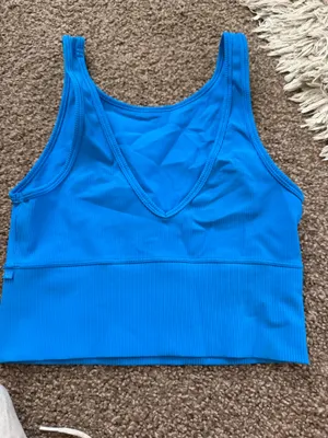 Lululemon tank thumbnail 2