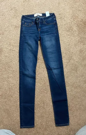 Hollister Jeans thumbnail 1