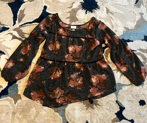 Knox Rose Floral Flowy Blouse thumbnail 1