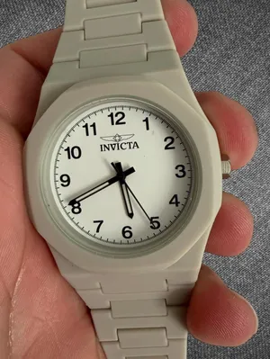 Invicta Beige Monochrome Analog Bracelet Watch White Dial thumbnail 7