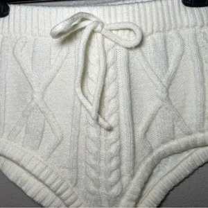 For love & Lemons cream neutral cable knit shorts women’s size medium thumbnail 2