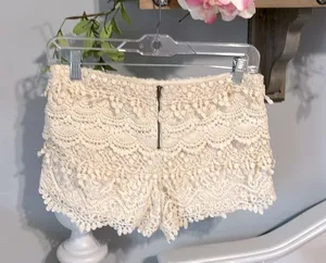 Romantic Flirty Lace Crochet Beige Shorts Back Zip Womens Small Love Fire thumbnail 4