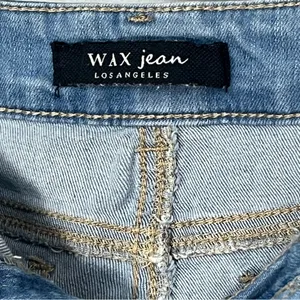 Wax Jean Distressed‎ Frayed Hem Bleach Wash Floral Oversized Pockets Mid-Rise(L) thumbnail 4