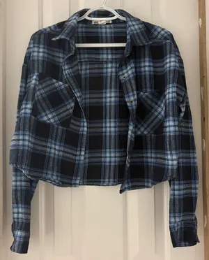 Charlotte Russe Blue Plaid Cropped Flannel thumbnail 1