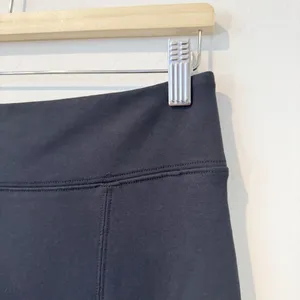 Daily Practice Pants Size‎ S Gray Flare Zipper Pull On Model Off Duty Minimalist thumbnail 6