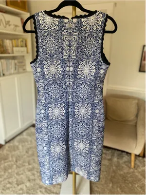 Tommy Hilfiger Medallion Dress Fitted Knee Length Preppy Nautical Nantucket Mod thumbnail 3