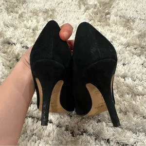 Kate Spade New York Suede Round Toe Pumps in Black thumbnail 9