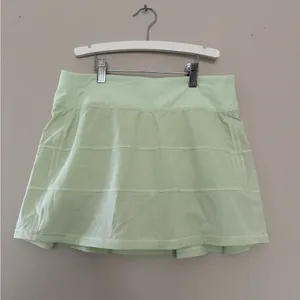 Lululemon skirt thumbnail 3