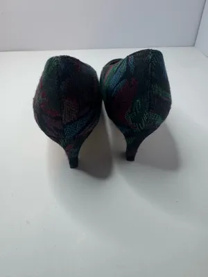 Naturalizer Red and Green Kitten Heels Size 7.5 thumbnail 5