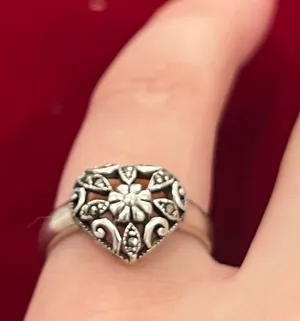 Vintage sterling silver heart ring thumbnail 1