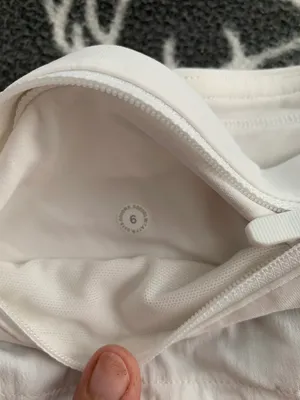 Lululemon Speed Up High Rise 4” Shorts Size 6 thumbnail 3