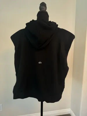 Alo Yoga Black Sleeveless Hoodie Size  thumbnail 4