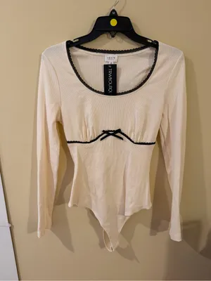 Le lis Adelaide Body Suit thumbnail 2
