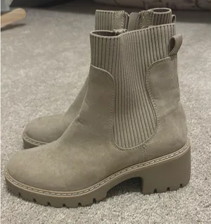 No Boundaries Beige boots thumbnail 1