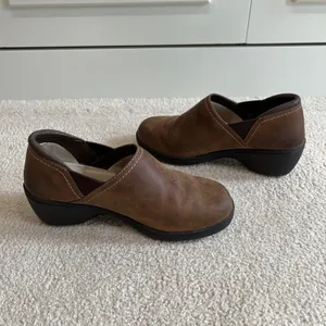 L.L.Bean Go Anywhere Clogs Brown‎ Nubuck Leather Casual Comfort Shoes Boho thumbnail 4
