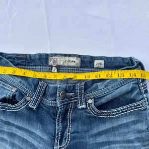 BKE Culture Jeans 29R Women’s Bootcut Stretch Blue Thick Stitch Low Rise thumbnail 6