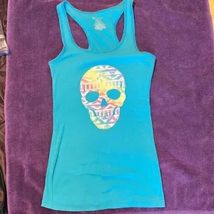 No boundaries size LG 11-13 fits size S tank top distressed skull on front EUC thumbnail 2