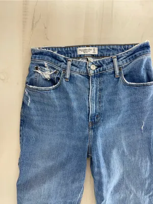 ABERCROMBIE & FITCH 90s relaxed denim jean high rise curve love blue distressed thumbnail 4