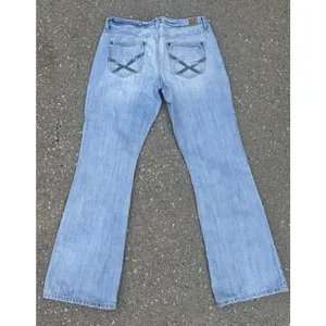 Madison Denim Women's Low Rise Flare Leg Distress SZ 7/8 Dark Stitch Embroidery‎ thumbnail 9