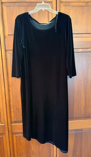 Vintage Black Velvet Midi Dress with Scoop Neck - Women thumbnail 1