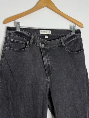 Abercrombie & Fitch 90s Slim Straight Curve Love Jeans Size 12 Long Black thumbnail 2