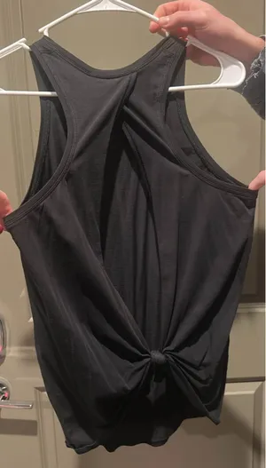Lululemon Tank thumbnail 1