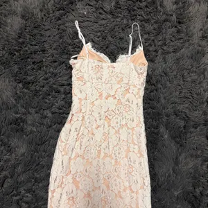 Lulus Elegant White Lace date romantic spaghetti strap Dress maxi dress sz small thumbnail 6