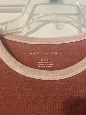American Eagle Pink T-shirt thumbnail 3