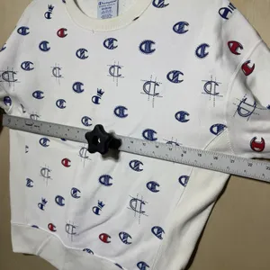 Champion Reverse Weave Crop Sweatshirt‎ Medium White All Over Logo Print thumbnail 4