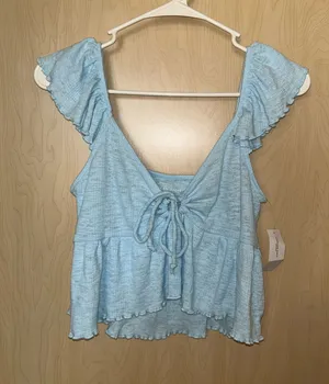 American Eagle Crop Top thumbnail 1