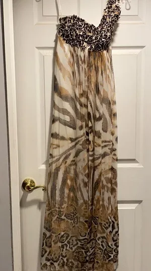 Jovani Size 2 Prom Dress thumbnail 2