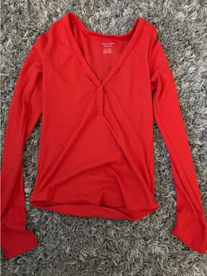 American Eagle Red Long Sleeve thumbnail 1