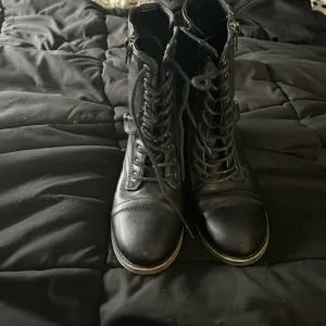 Lace ups Black Size 6.5 thumbnail 2
