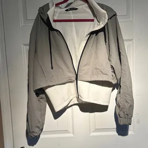 Zara Gray and White Utility Jacket thumbnail 3