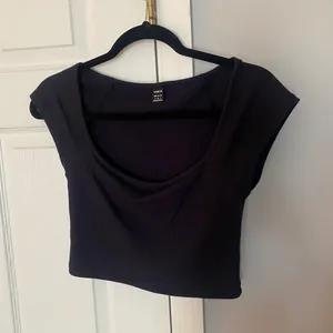 navy blue top thumbnail 1