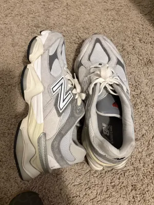 New Balance Sneakers 9060 Women’s thumbnail 3