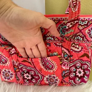 Vera Bradley Pink Shoulder Bag Zip Top Call me Coral Retired Pailsey Medallion thumbnail 6