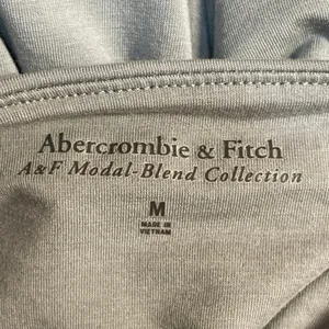 Abercrombie & Fitch Gray Ruched Shell Mock Neck Sleeveless Tank Bodysuit Top M thumbnail 5