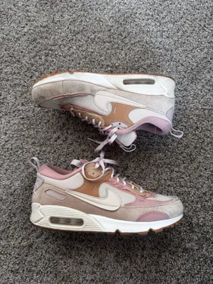 Nike Women’s Air Max 90 Futura Sneaker 9 Sanddrift thumbnail 2