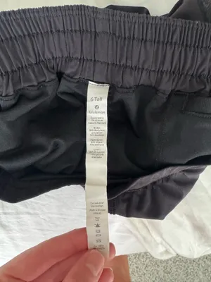 Lululemon Hottie Hot Shorts 2.5" thumbnail 3