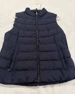 Gap Women’s Puffer Vest Large thumbnail 1
