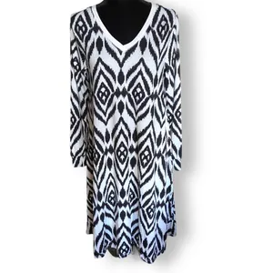LuLaRoe Womens Dress Size Medium Emily Swing Pockets‎ Black White Ikat Print NEW thumbnail 3