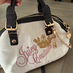 Juicy Couture handbag, Crystal The Key To Juicy Satchel thumbnail 6