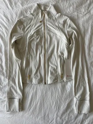 Lululemon Define Cropped Jacket thumbnail 1