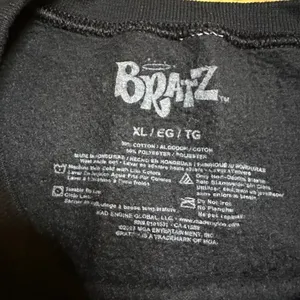 Bratz crewneck sweatshirt xl black purple thumbnail 6